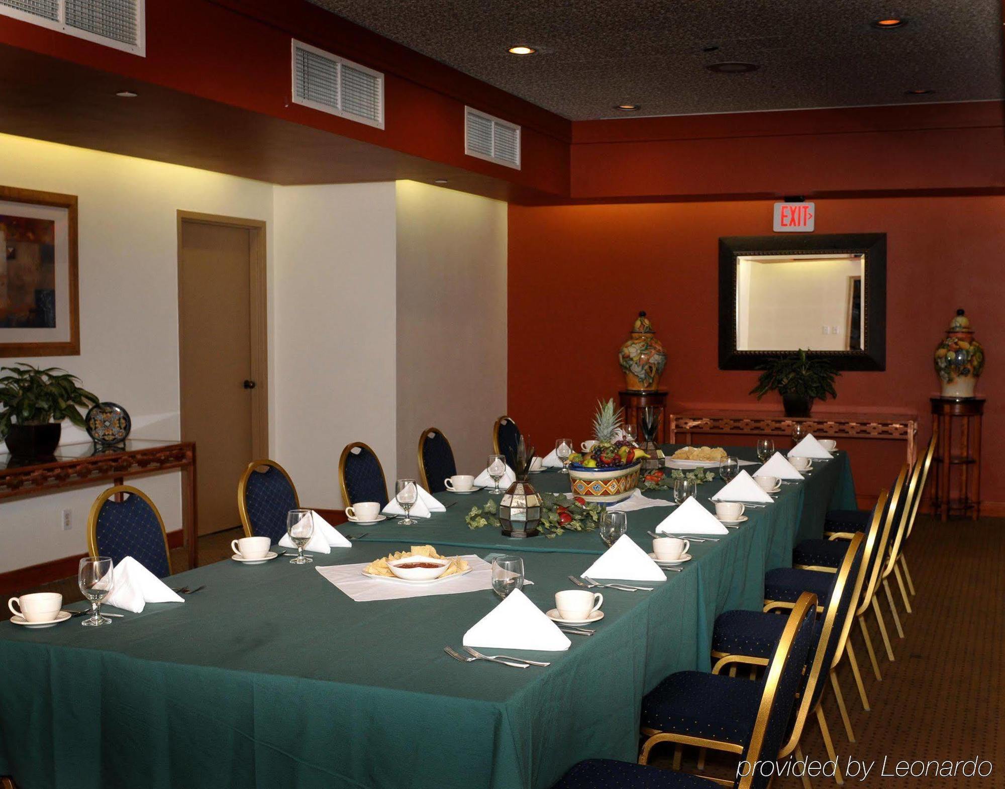 Doubletree By Hilton Tucson-Reid Park Hotel Restoran gambar